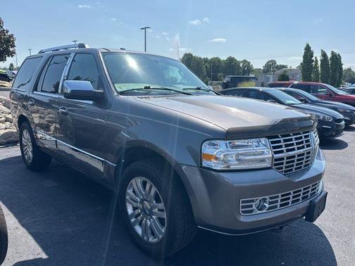 2013 Lincoln Navigator Base