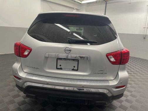 2020 Nissan Pathfinder Platinum