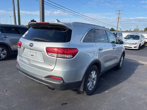 2018 Kia Sorento LX
