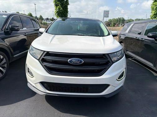 White 2016 Ford Edge Sport
