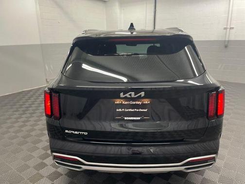 2023 Kia Sorento S