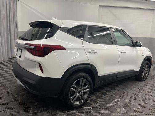 2023 Kia Seltos LX