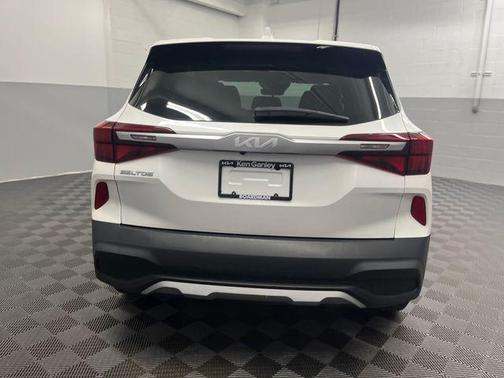 2023 Kia Seltos LX