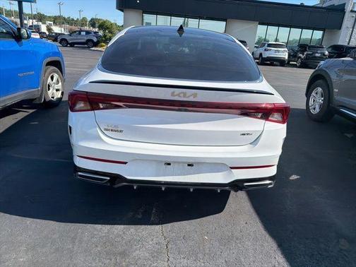 White Pearl 2024 Kia K5 GT-Line