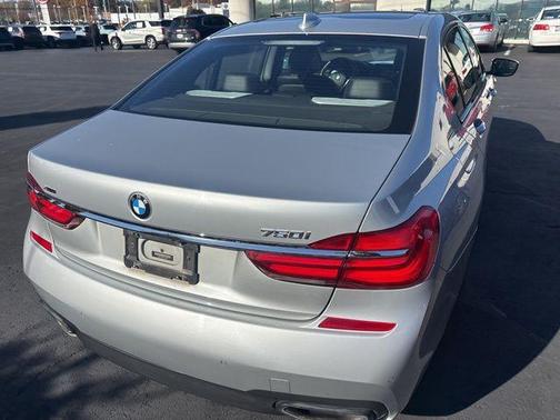 2016 BMW 750 i xDrive