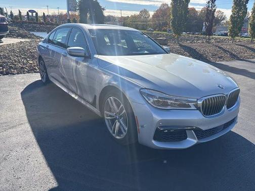 2016 BMW 750 i xDrive
