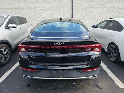 2022 Kia K5 LX