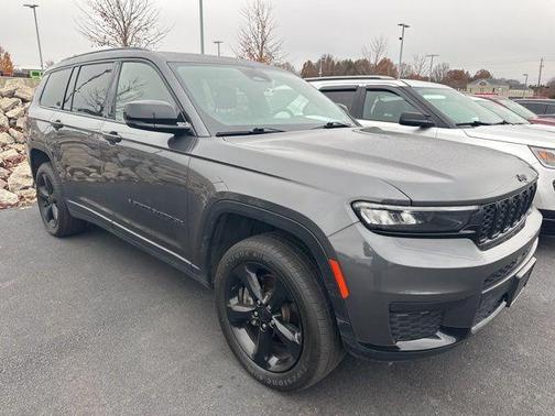 2022 Jeep Grand Cherokee L Laredo