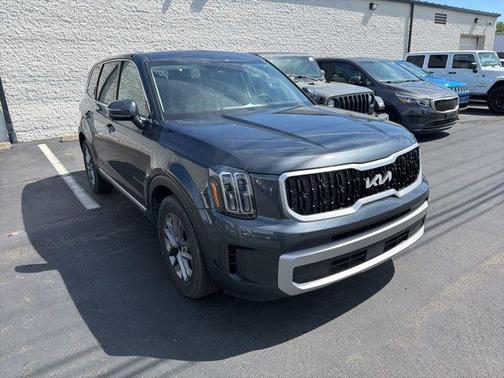 Gray 2023 Kia Telluride LX