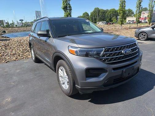 Gray Metallic 2023 Ford Explorer XLT
