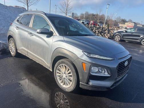 2021 Hyundai KONA SEL