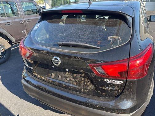 2017 Nissan Rogue Sport SV