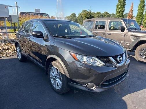 2017 Nissan Rogue Sport SV