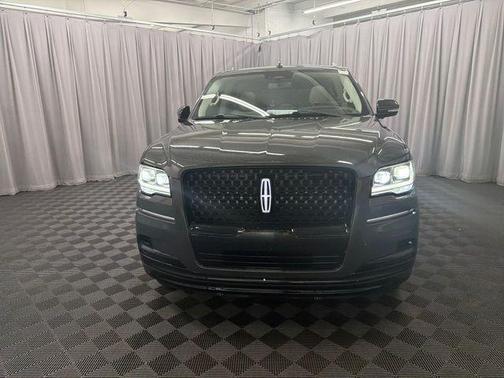 Dark Gray Metallic 2024 Lincoln Navigator Black Label