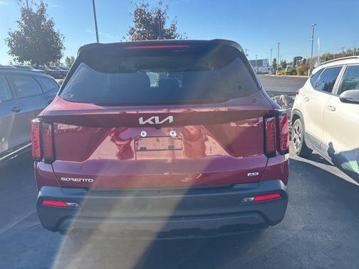 2023 Kia Sorento LX