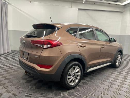 2017 Hyundai TUCSON SE