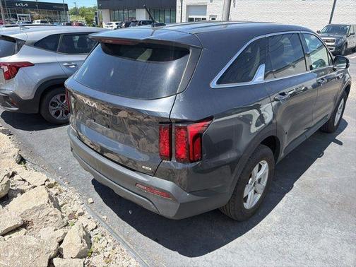 Gravity Gray 2023 Kia Sorento LX