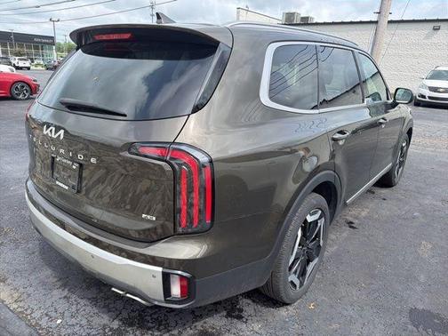 Dark Moss 2024 Kia Telluride EX