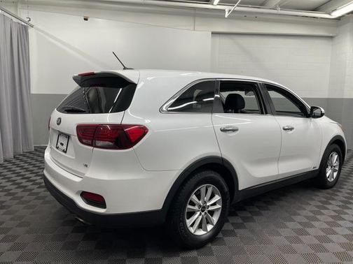 2020 Kia Sorento LX