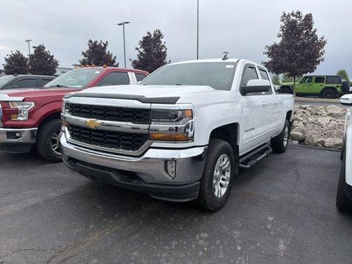 Summit White 2018 Chevrolet Silverado 1500 LT