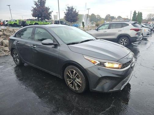 2023 Kia Forte LXS