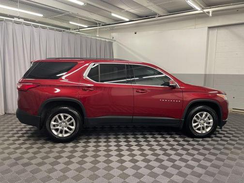 2021 Chevrolet Traverse LT Cloth