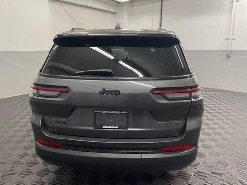 2021 Jeep Grand Cherokee L Laredo