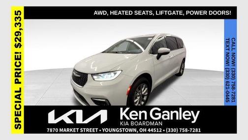 2023 Chrysler Pacifica Touring-L