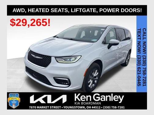 2023 Chrysler Pacifica Touring-L