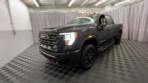 2025 GMC Sierra 2500 AT4