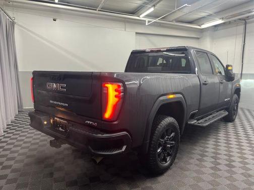 2025 GMC Sierra 2500 AT4