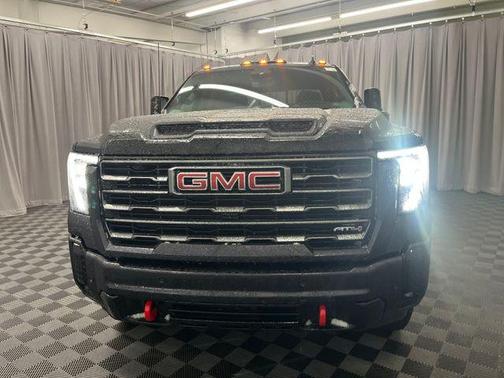 2025 GMC Sierra 2500 AT4