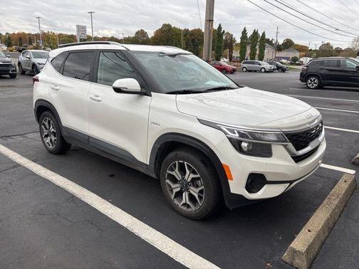 2023 Kia Seltos EX