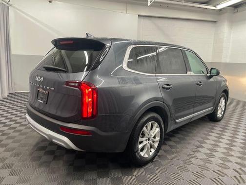 2022 Kia Telluride LX