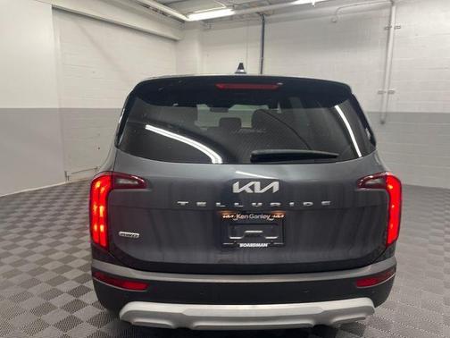 2022 Kia Telluride LX