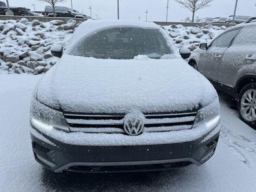 2020 Volkswagen Tiguan 2.0T SEL