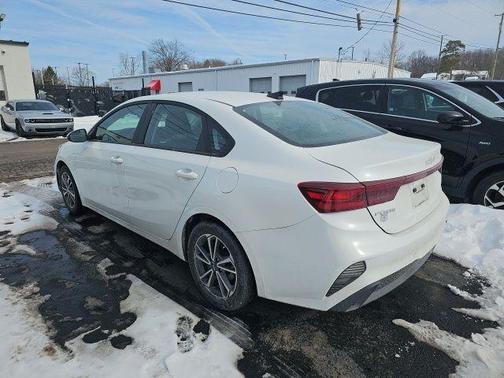 2022 Kia Forte LXS