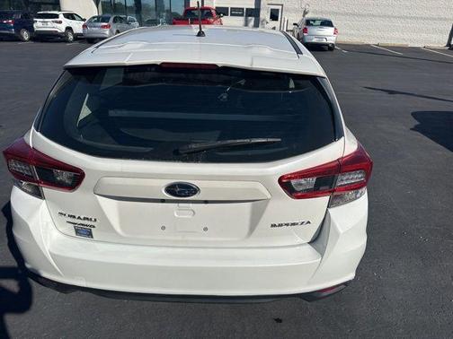 2022 Subaru Impreza Base