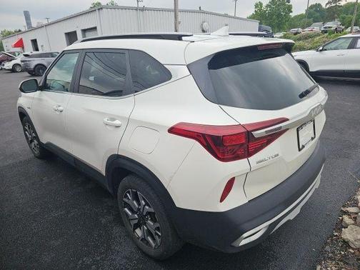 2022 Kia Seltos EX