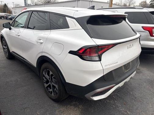 2024 Kia Sportage EX