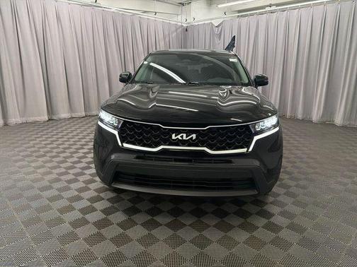 Ebony Black 2023 Kia Sorento LX