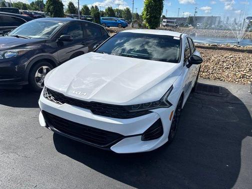 Glacial White Pearl 2023 Kia K5 GT-Line