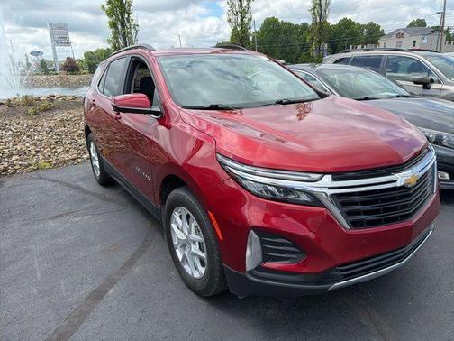 Cherry Red 2022 Chevrolet Equinox 1LT
