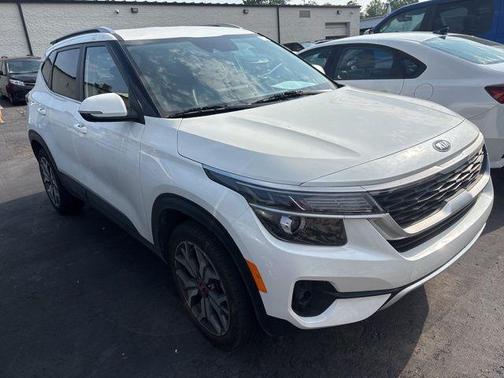 2021 Kia Seltos S
