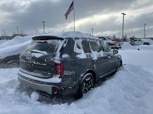 2023 Kia Telluride S
