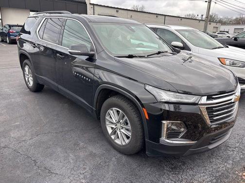 2022 Chevrolet Traverse LT Cloth