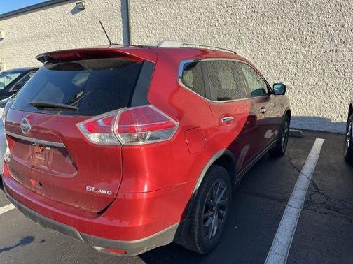 2016 Nissan Rogue SL
