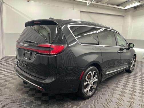 2022 Chrysler Pacifica Pinnacle