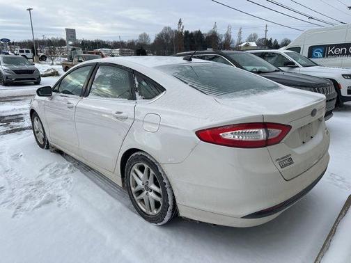 2015 Ford Fusion SE