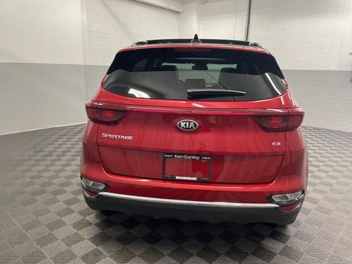 2022 Kia Sportage EX